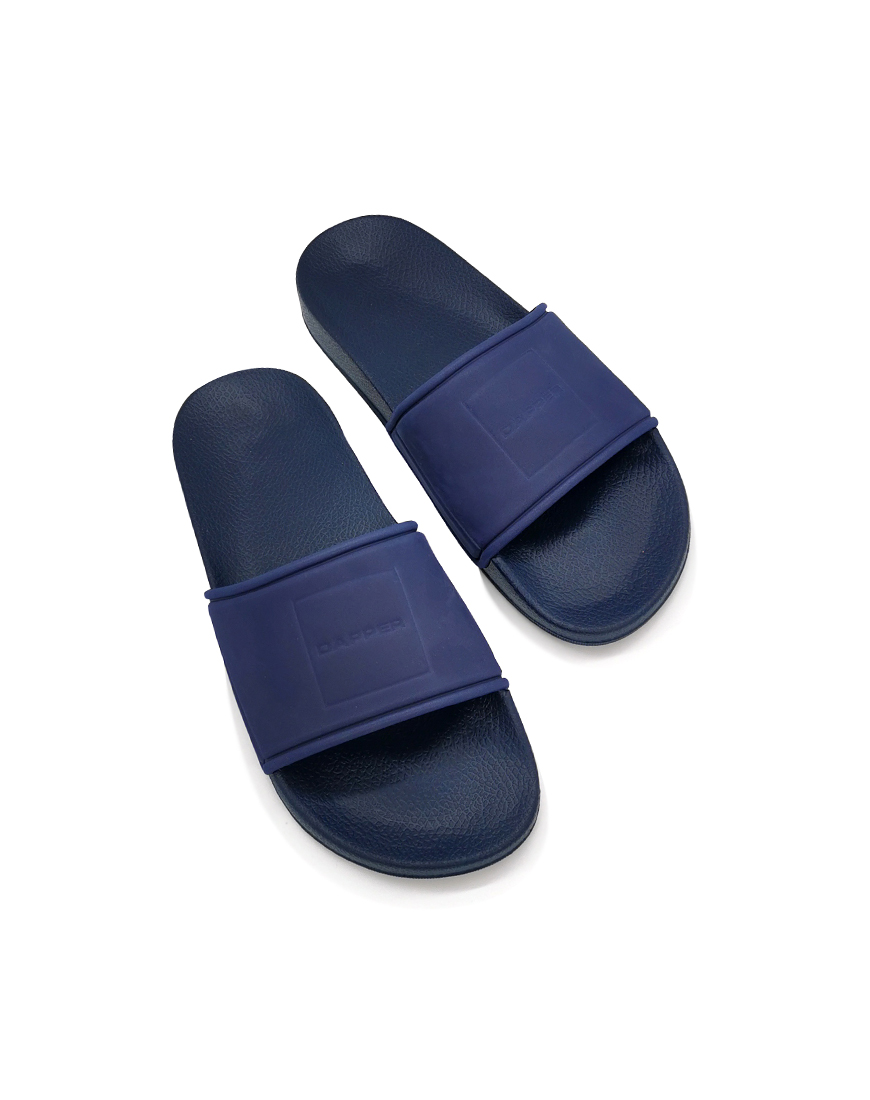 รองเท้าแตะ DAPPER Monochrome Pool Slide Sandals - Navy - DAPPER |  เครื่องแต่งกายผสานดีไซน์และนวัตกรรมที่ตอบโจทย์ทุก Lifestyle